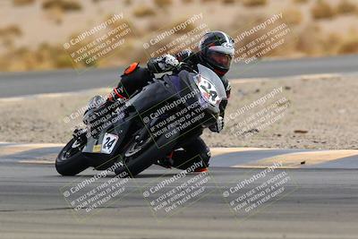 media/Feb-27-2022-CVMA (Sun) [[a3977b6969]]/Race 6 500 Supersport-350 Supersport (Holeshot)/